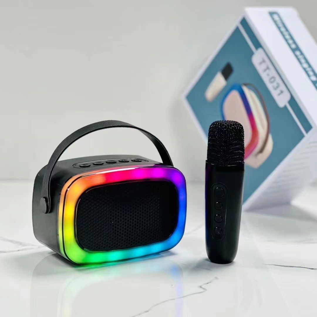 BT Speaker with wireless Microphone